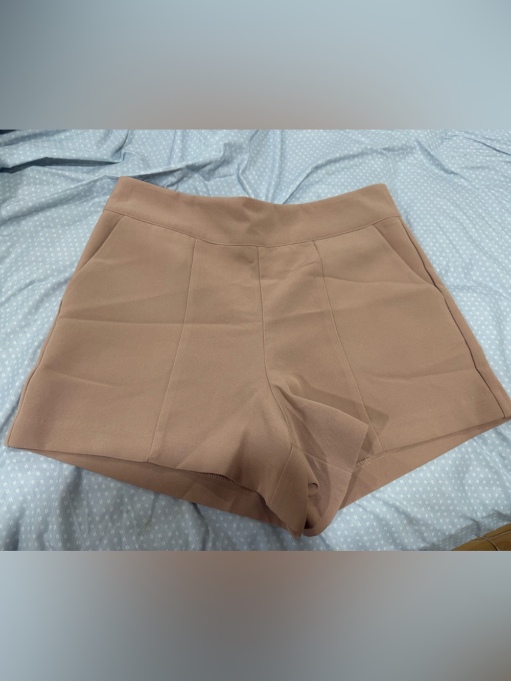 glam Beige High-Waist shorts NWOT!